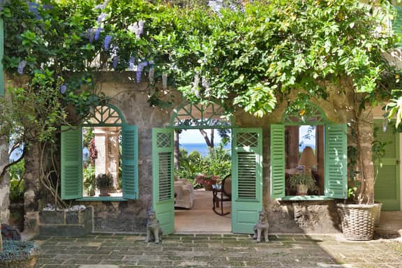 Fustic House